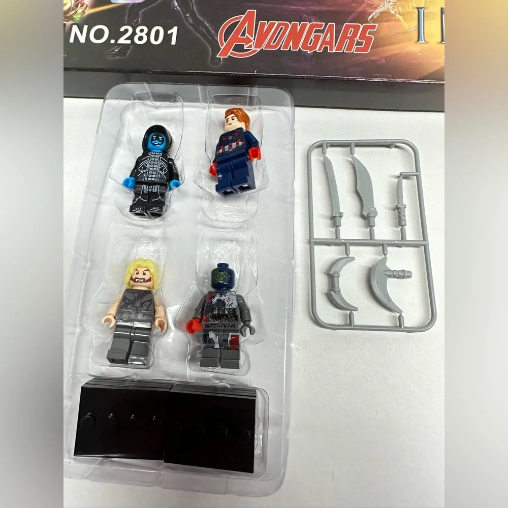 Avengers Action Figures + Accessories Building Blocks Brick Mini Figure 24+ Pcs - Picture 6 of 7